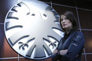 Illustration for article titled High-res SHIELD photos include first your glimpse of a Firefly cameo